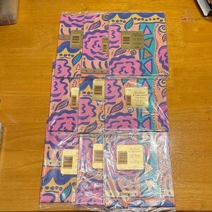 Vintage Gibson flat gift wrap. 9 new packages have 2 sheets in each.